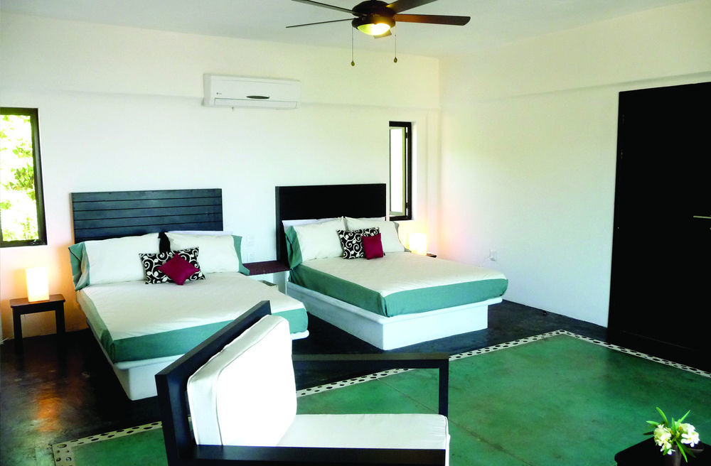 Manta Raya - Right On The Hotel 3*