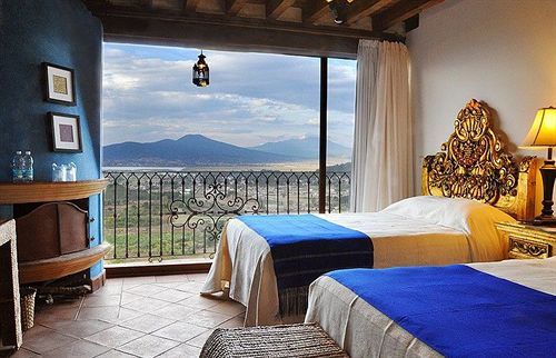 Hotel Porton Del Cielo 5*