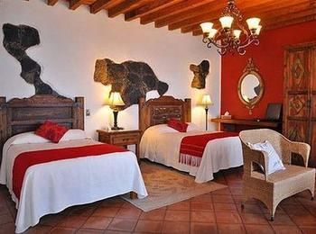 Porton Del Cielo Hotel