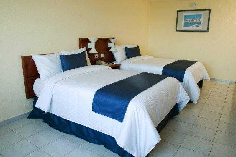 De Cortes Hotel