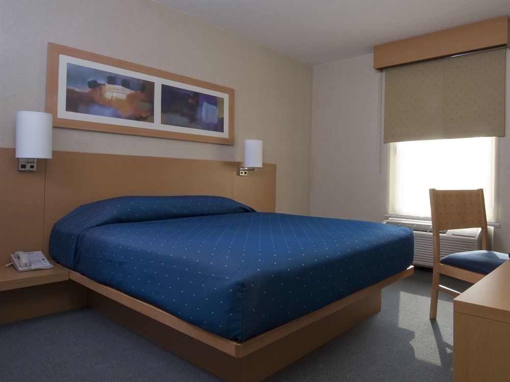 Hotel Express By Marriott 4*
