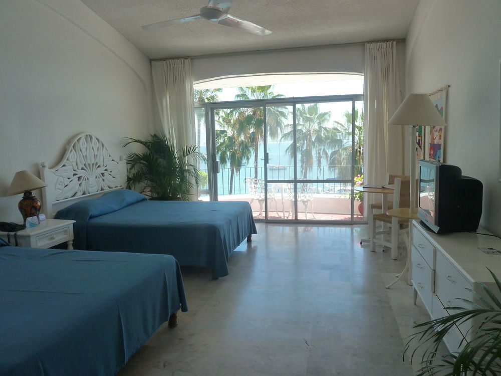 Dolphin Cove Manzanillo