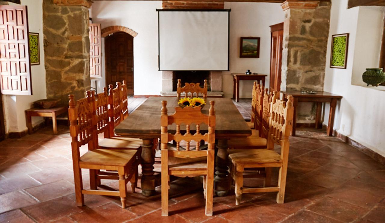 Meson De Leyendas Breakfast & Downtown