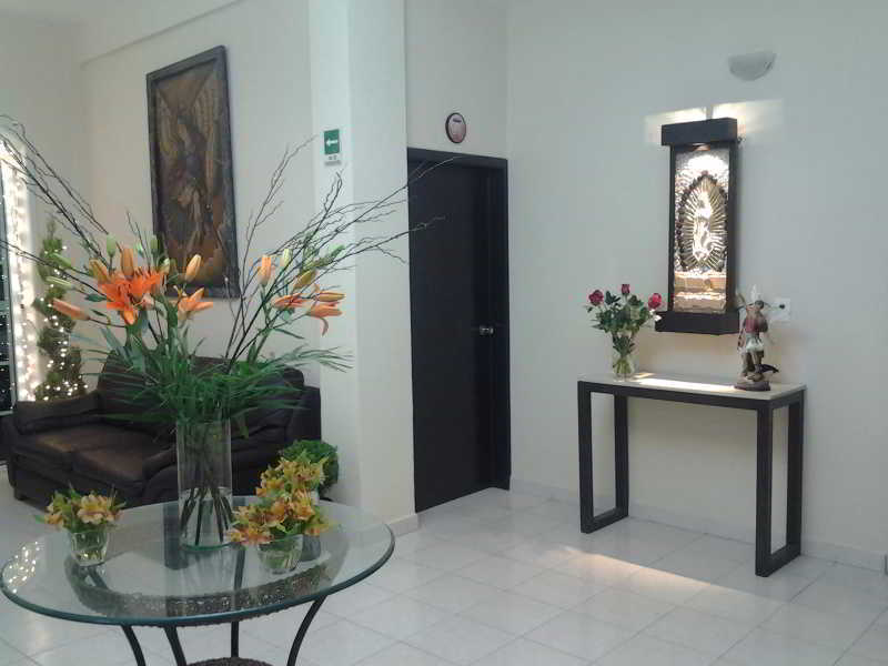 San Miguel, En El Centro - Desayuno Gratis Hotel