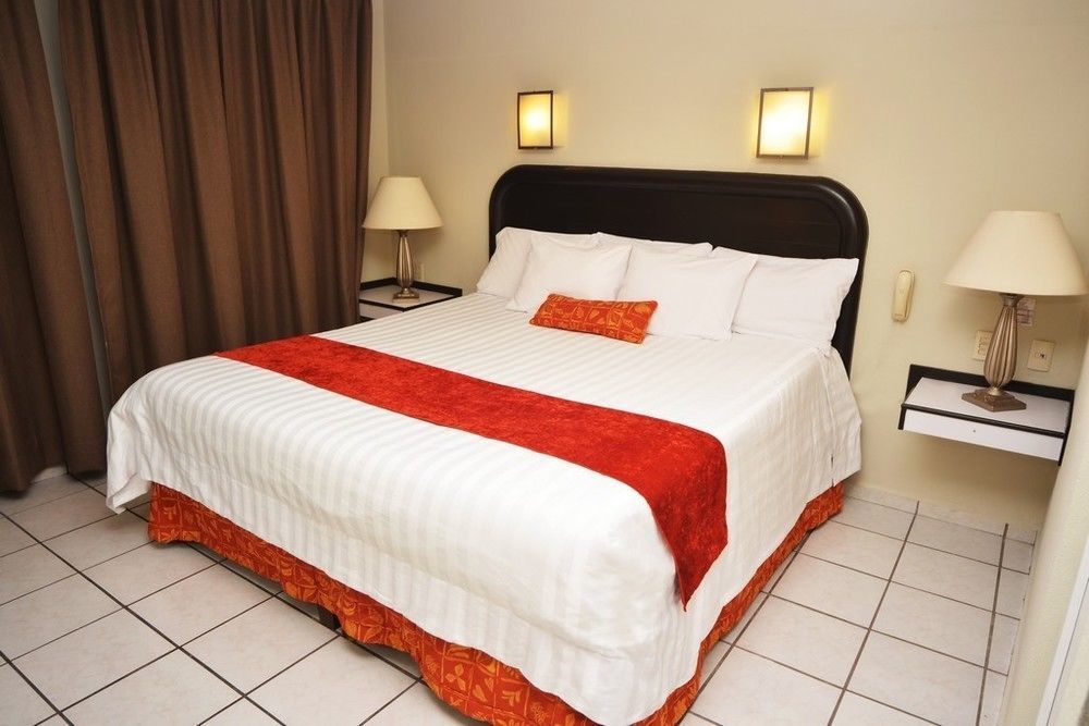 Howard Johnson By Wyndham Guanajuato Avenida Hotel