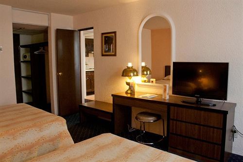 Real Plaza 4* San Luis Potosi