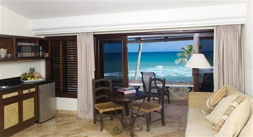 Cabo Surf Hotel 5*