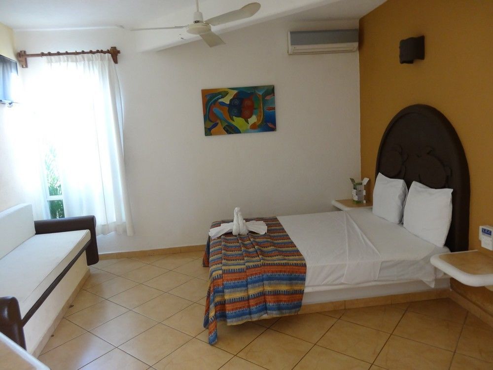 Bahia Huatulco Hotel