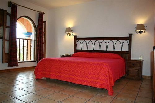 Hotel Rincon Del Arco 3*