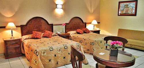 Hotel Plaza Jardin Tequila