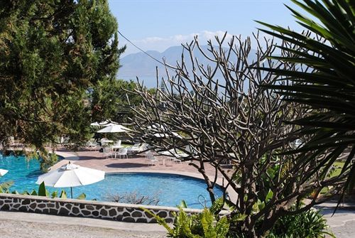 Mama Chuy & Hotel 4*