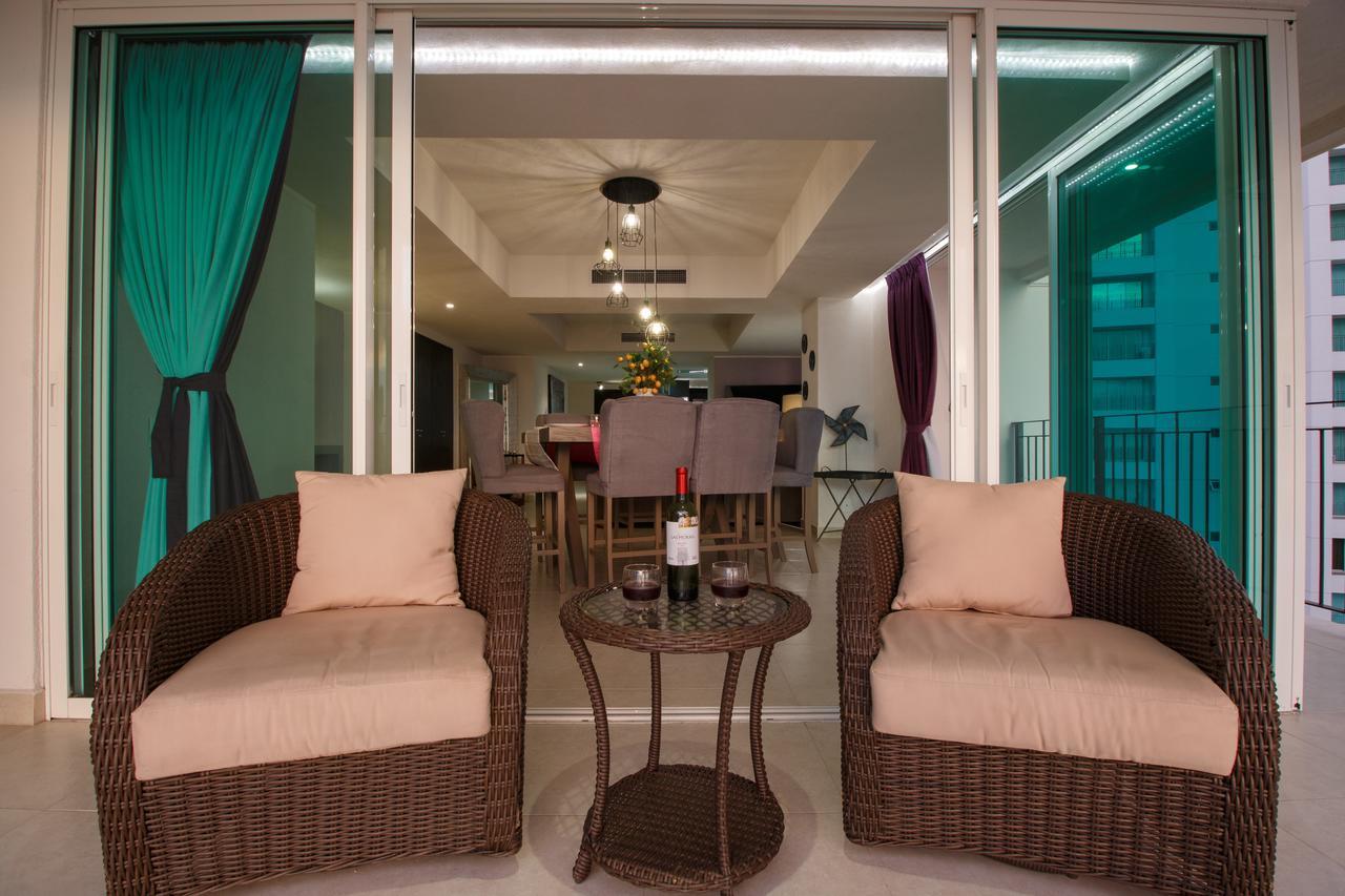 Apartment 910-3000 Grand Venetian P.v. Puerto Vallarta