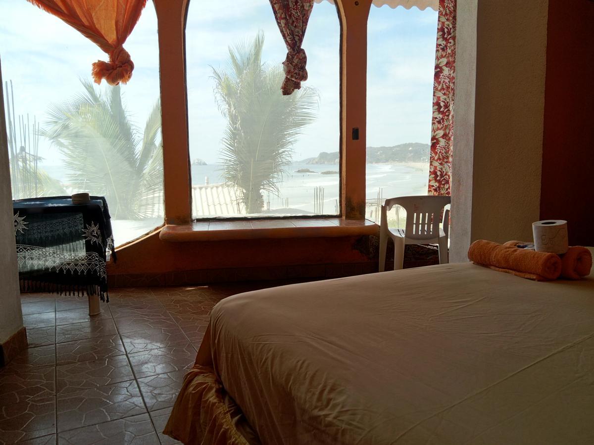 Lolas Lino * Zipolite