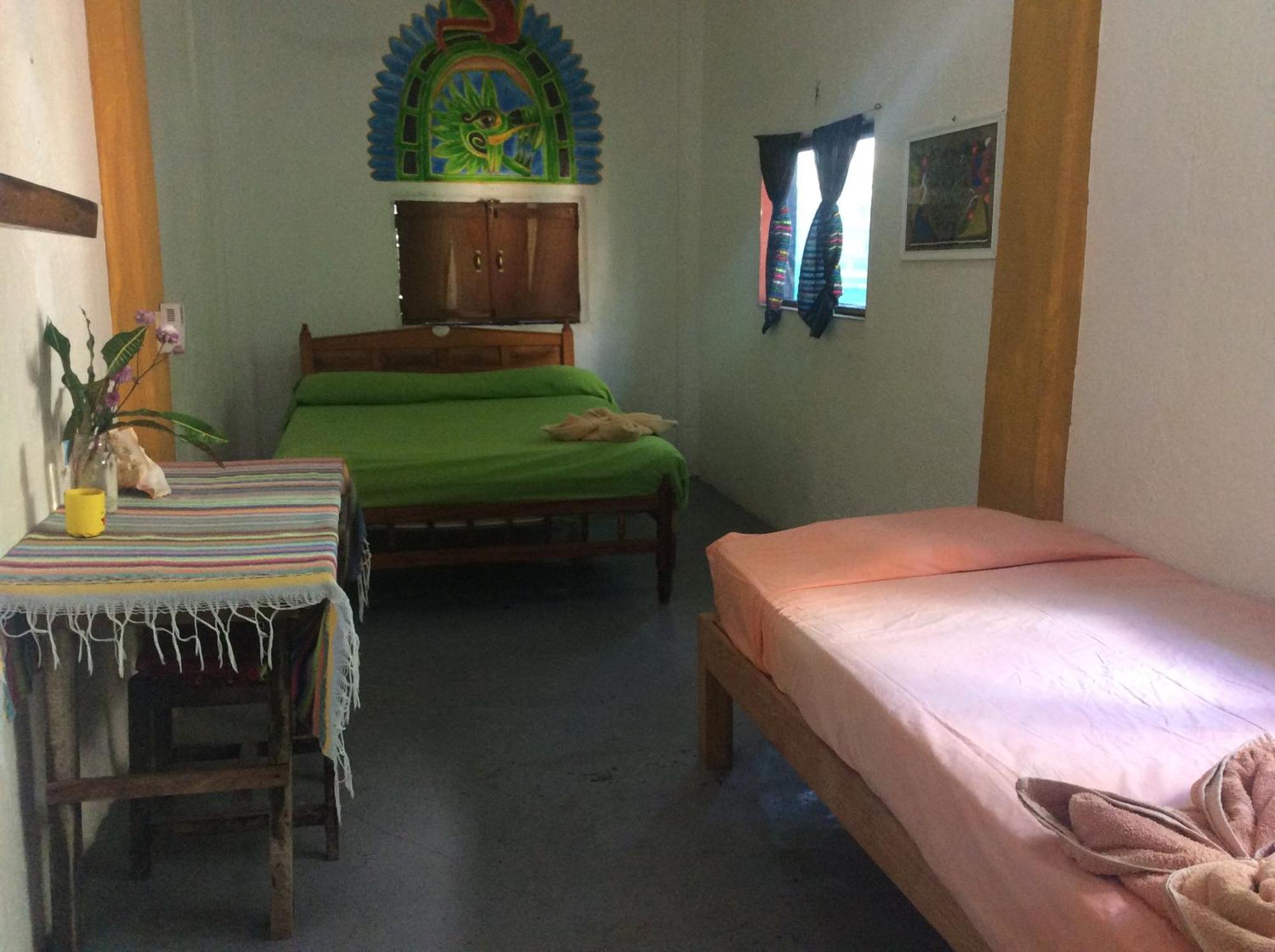 Casa Gundi Y Tomas Guest house Puerto Angel