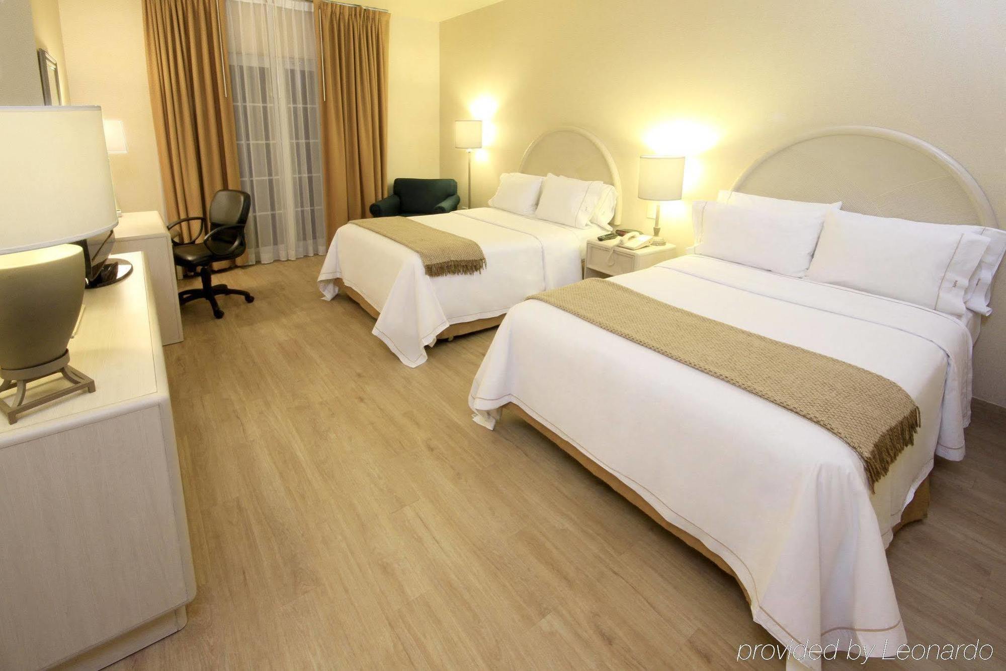 Express Galerias-san Jeronimo By Ihg