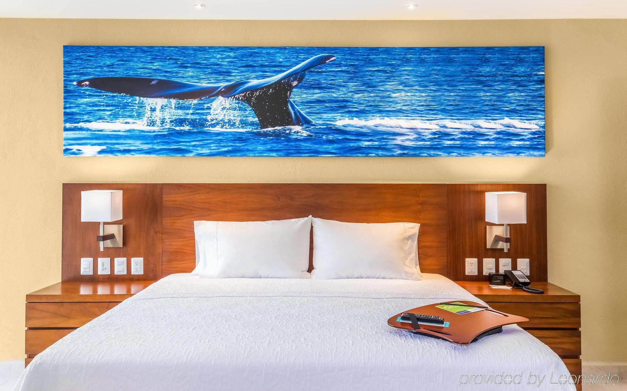 Hotel Hampton & By Hilton Cabos