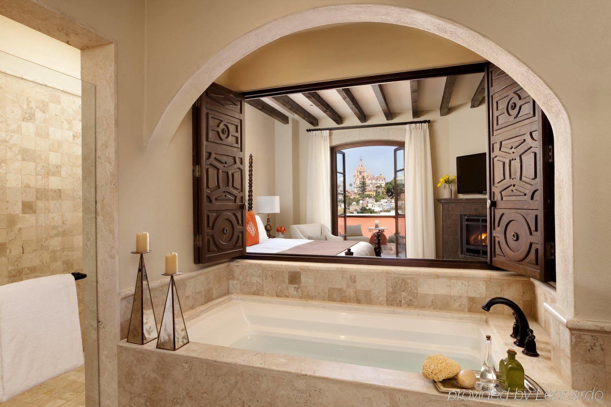 Rosewood San Miguel