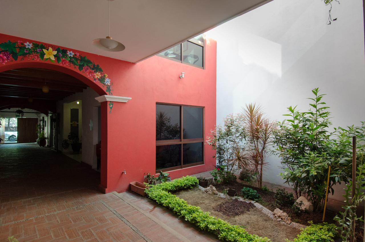 Comala Bed & Breakfast 2*