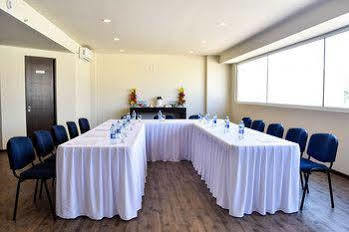Western Crown Victoria Hotel 4*
