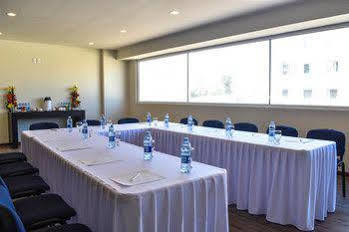 Western Crown Victoria Hotel Queretaro