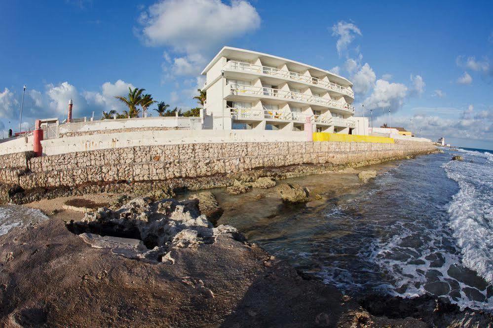 Hotel Rocamar 2*