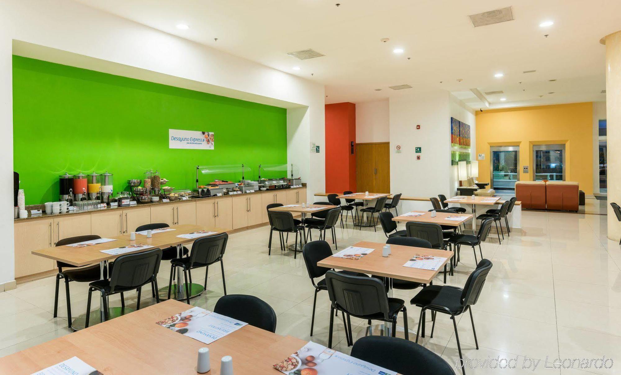 Express By Ihg Hotel 4*