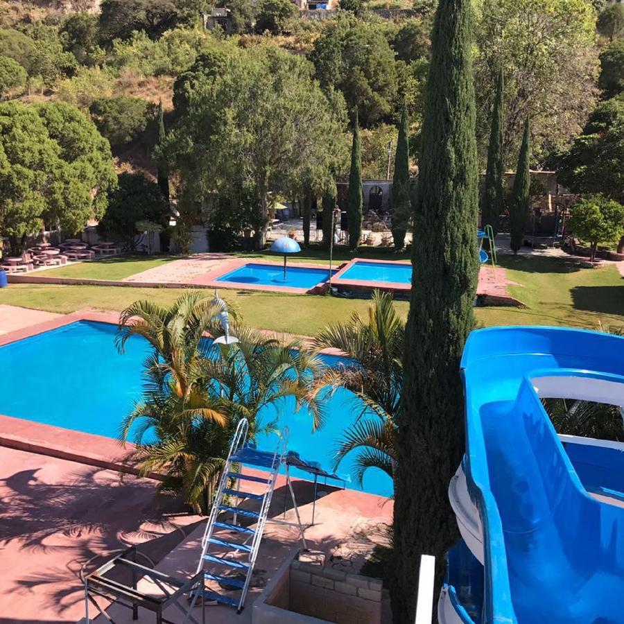 Hotel & Balneario Angeles Taxco de Alarcon