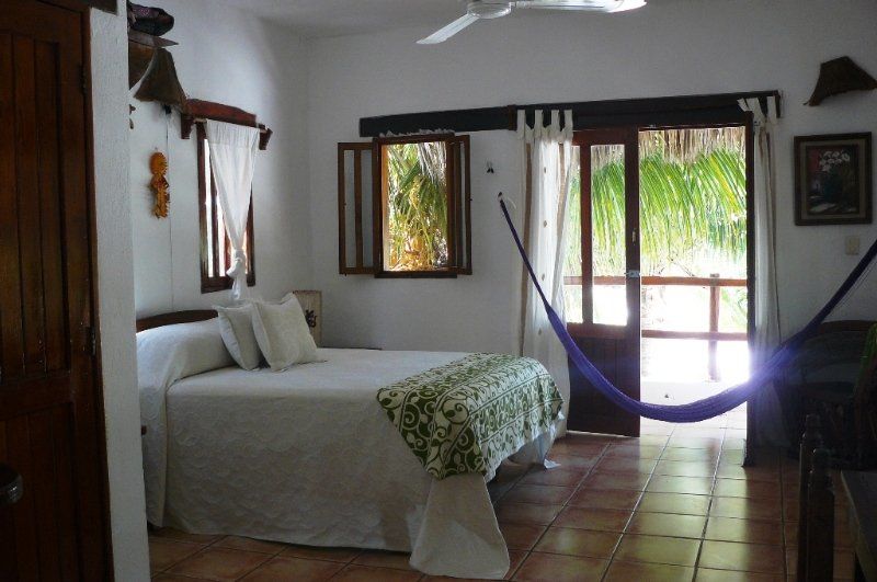 Hotel Casa Iguana - Beachfront 3*