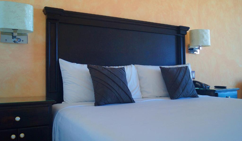 Hotel La & Club