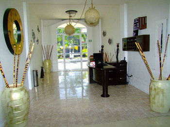 Capri Huatulco 3*