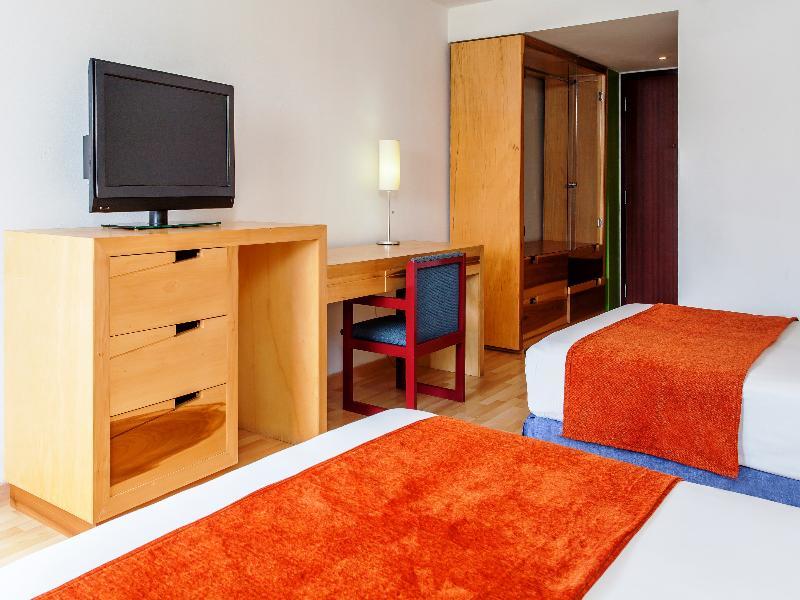 Baymont By Wyndham Hotel