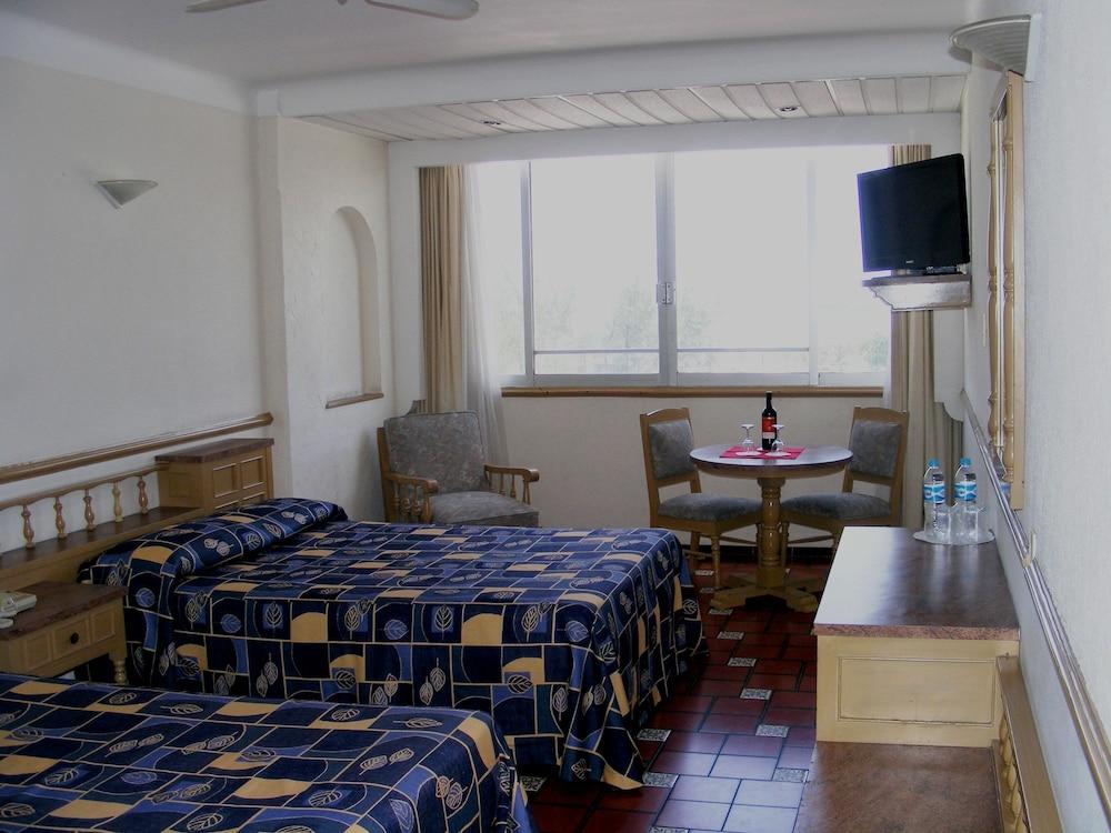 Hotel Colonial De 3*