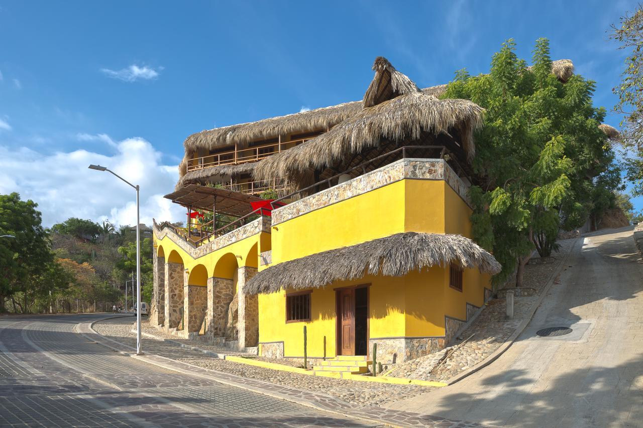 Hotel Casa La Ola 4*