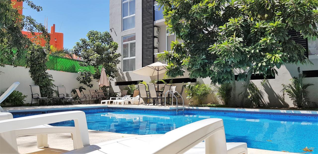 Riviera Towers 211 Apartment
