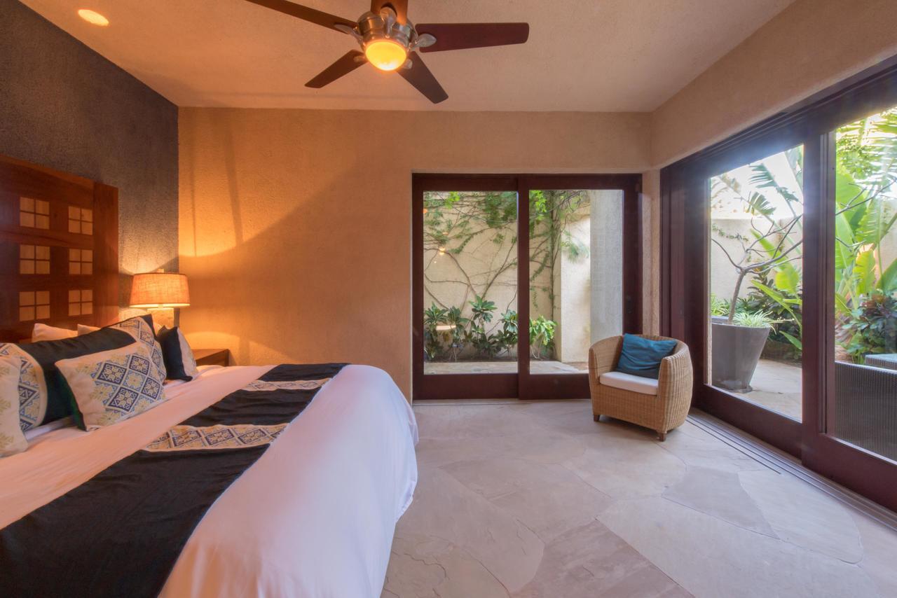 Villa Beachfront Luxury With Staff Tranquilidad *