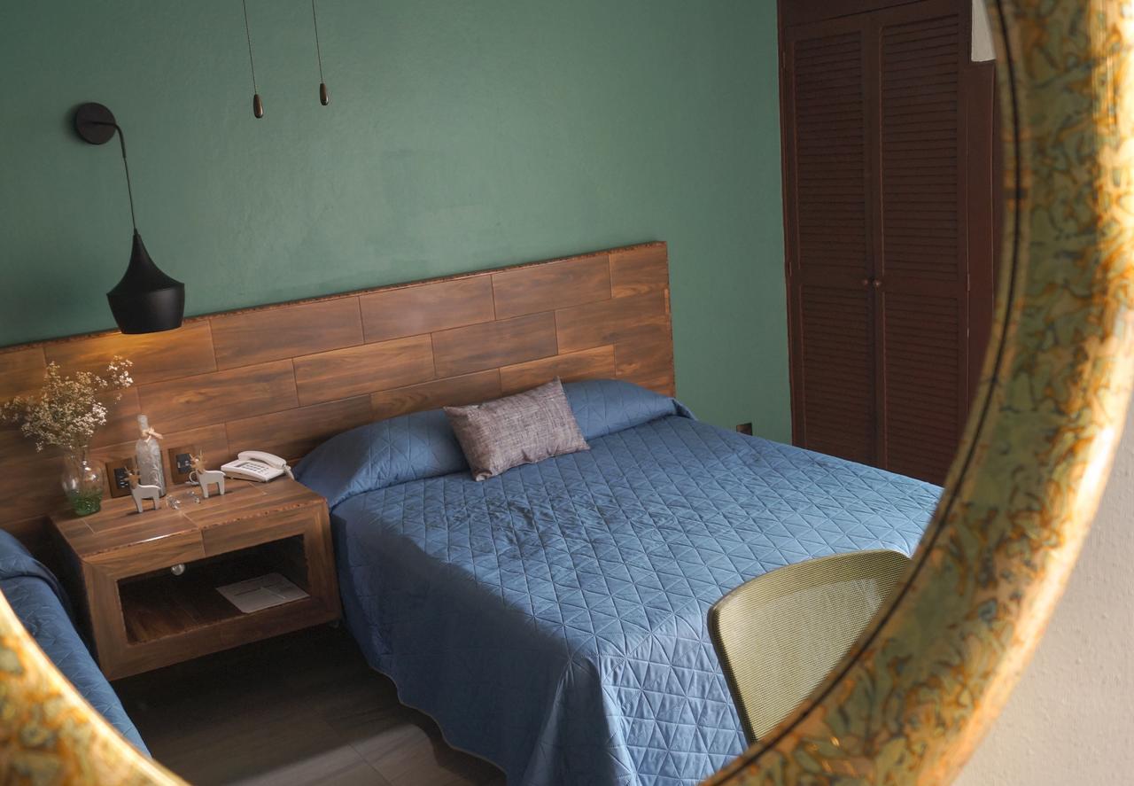 Hotel Caracoles 4*