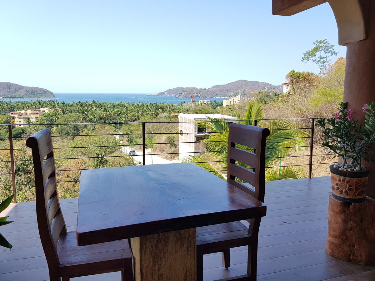 Casa Arcoiris Bed & Breakfast Zihuatanejo