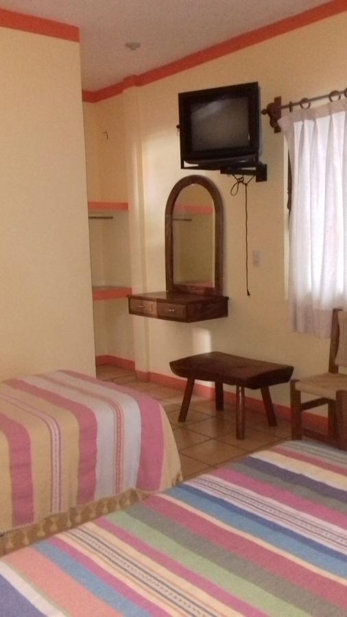 Hotel El Tucan *