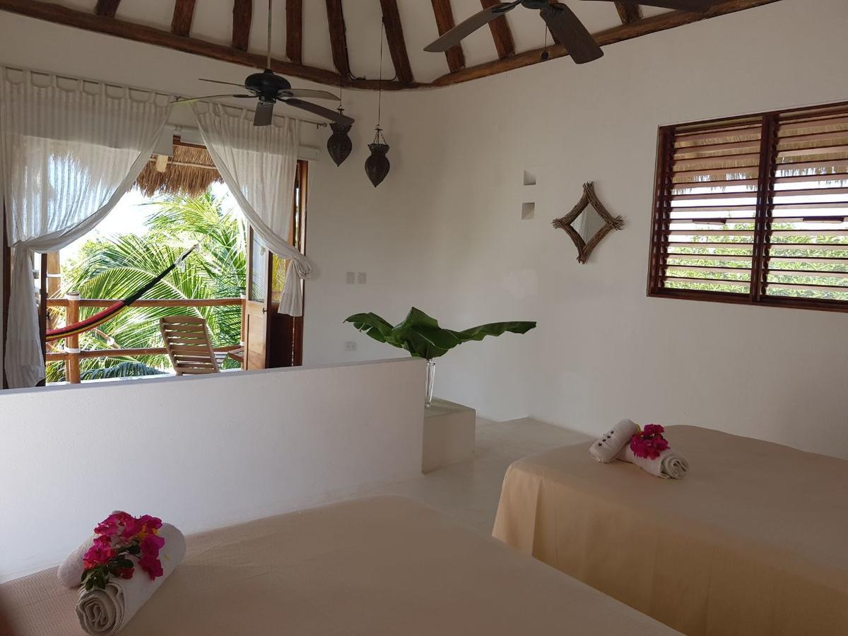 Ventana Al Paraiso Beach Front Adults Only