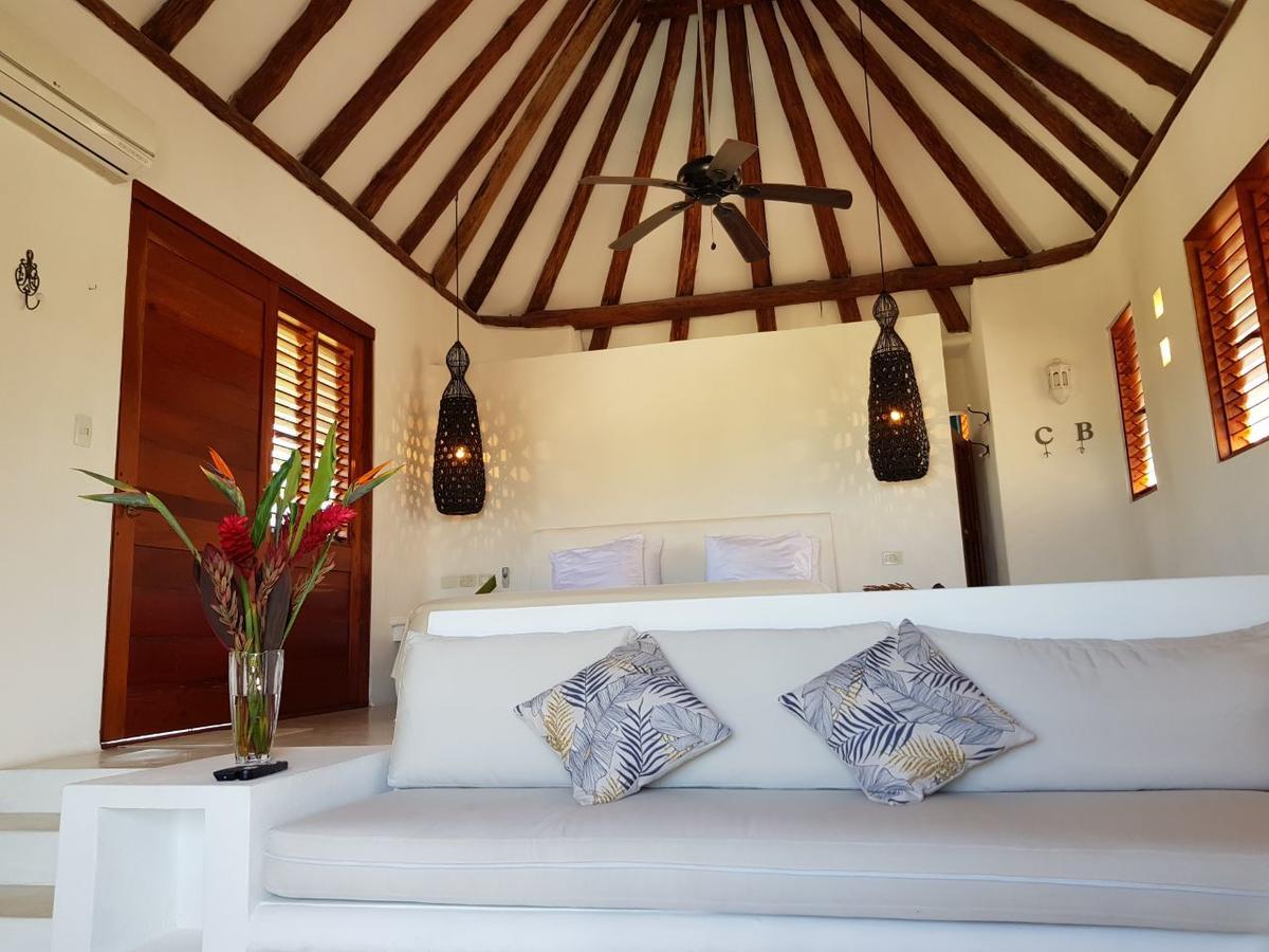 Ventana Al Paraiso Beach Front Adults Only Hotel