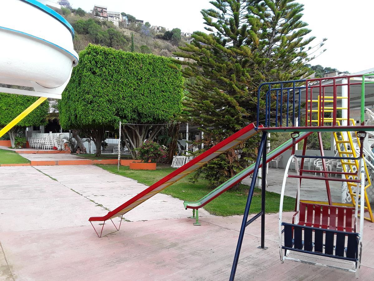 Hotel & Balneario Angeles 4*