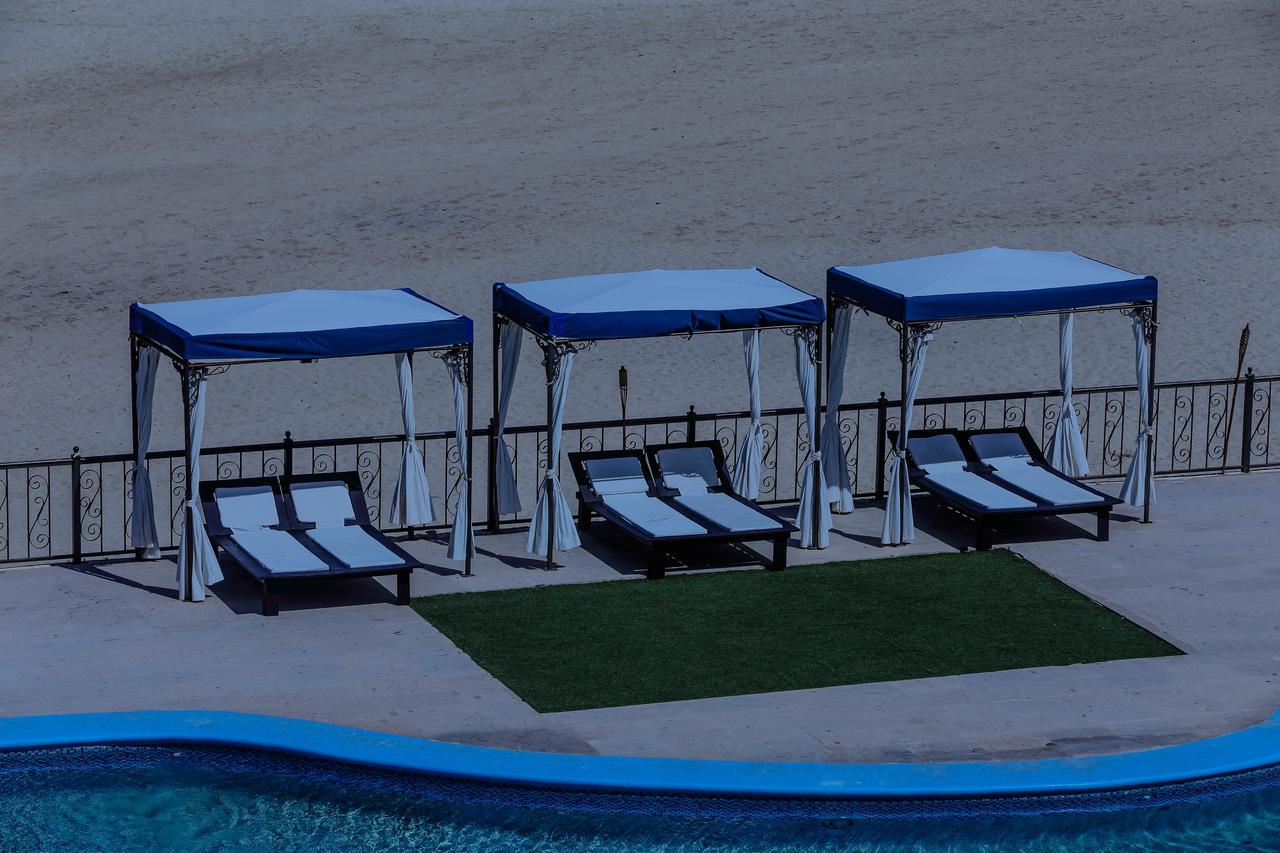Hotel La & Club