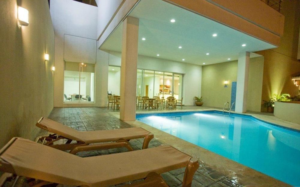 Hotel Balaju & 4*