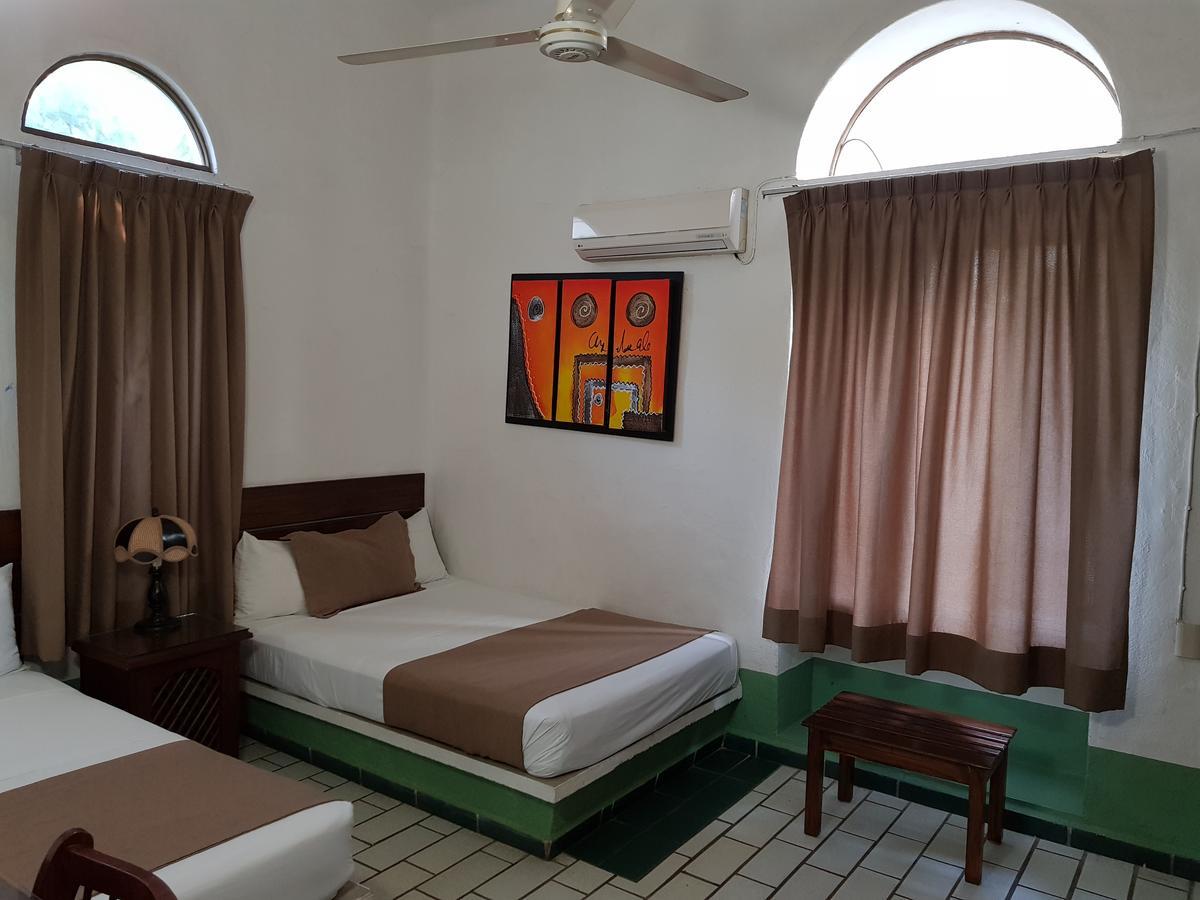 Hacienda De Melaque Aparthotel 3*