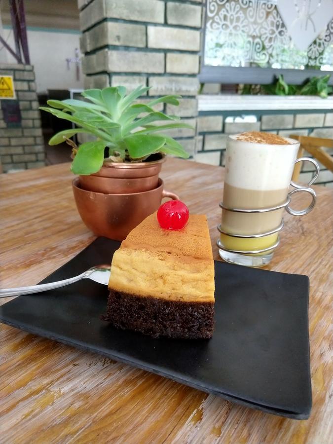 Raldos Hotel 3*