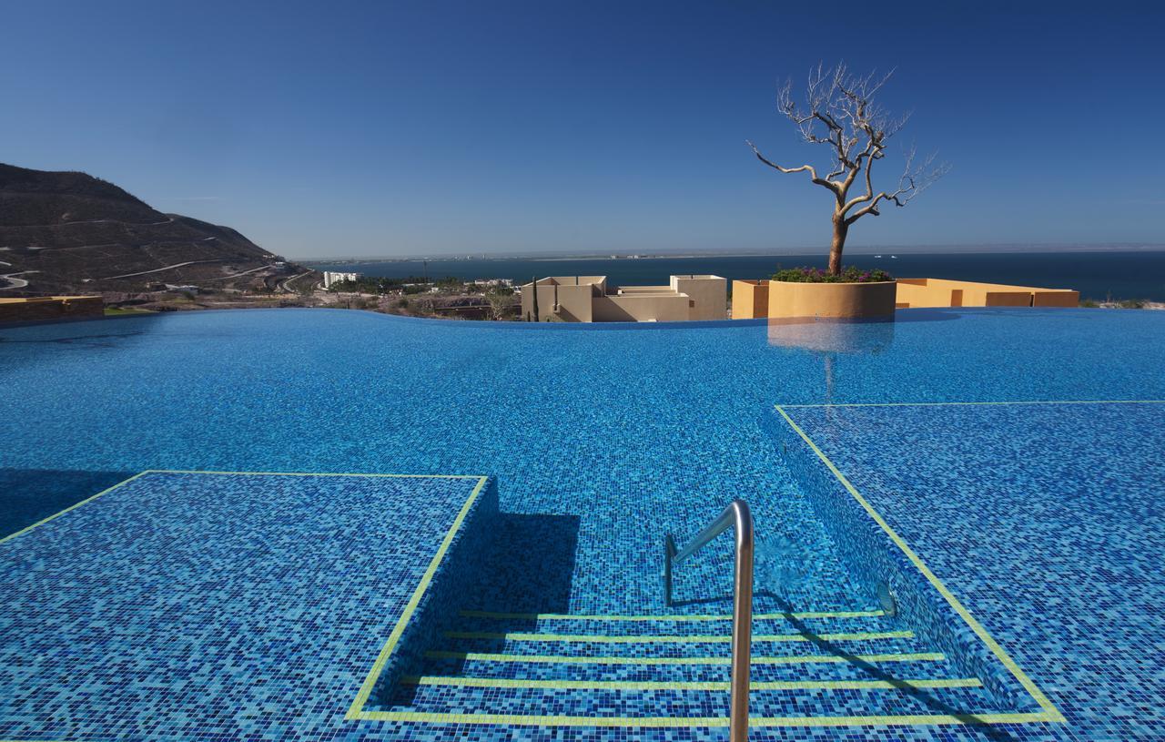 Puerta Cortes Residences: Las Colinas Resort