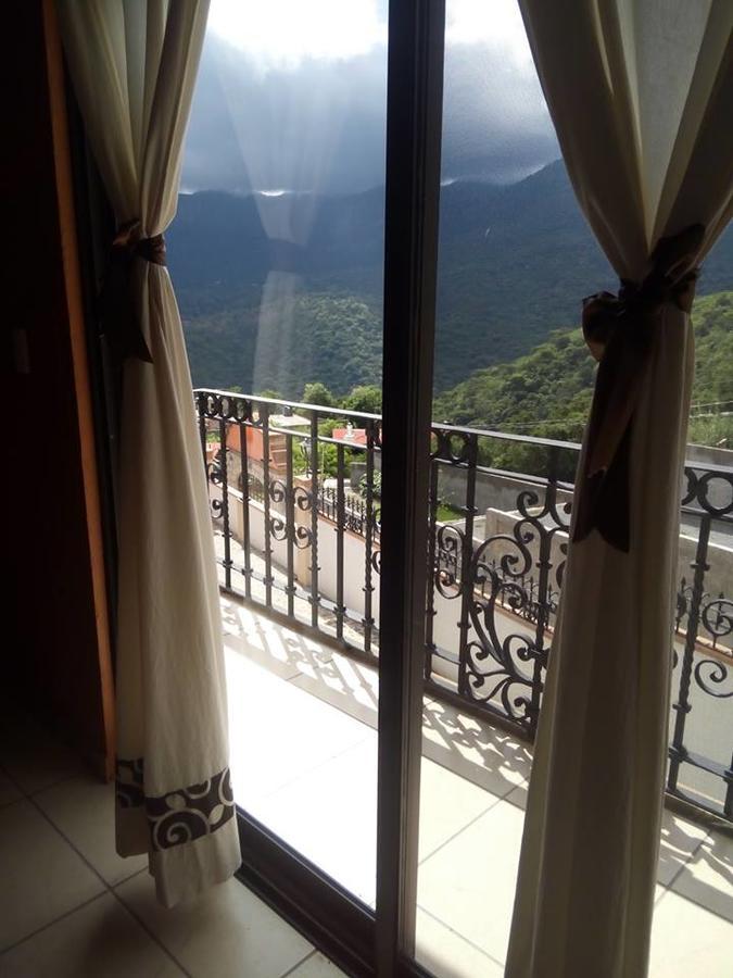 Hotel & Balneario Angeles 4*