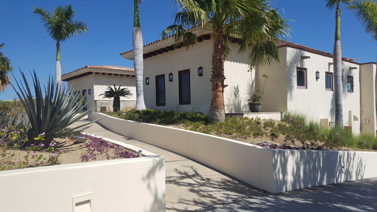 Club Regina Cabos Hotel