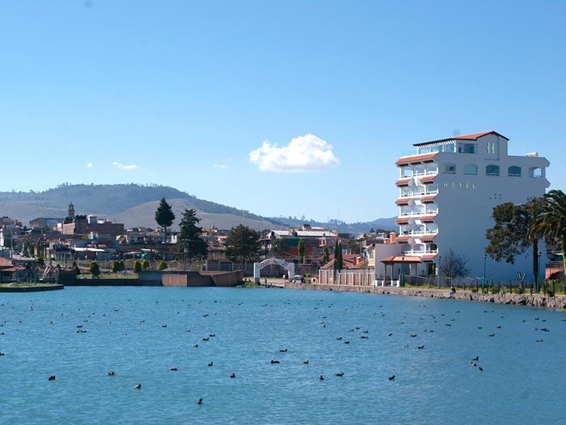 Hotel 9 Manantiales 4*