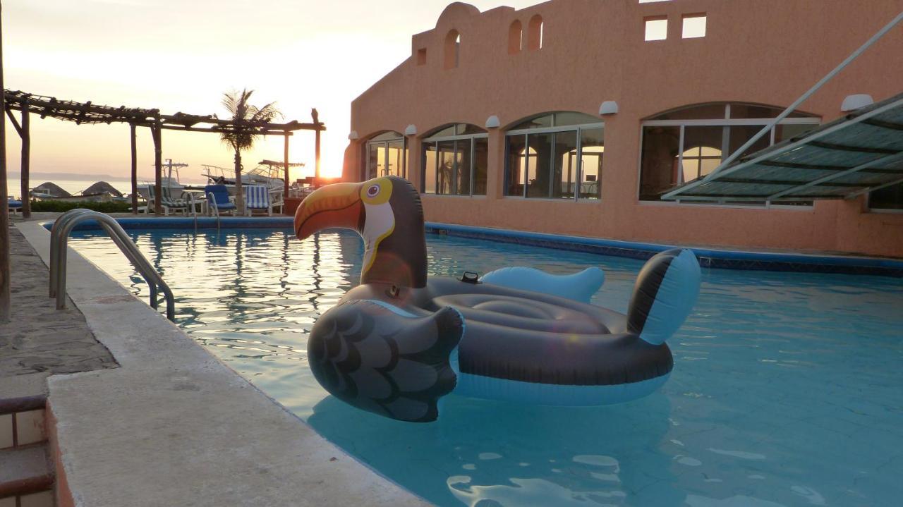 Club Cantamar & Marina